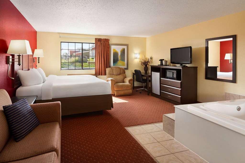 เบย์มอนต์ บาย วินด์แฮม ซีดาร์แรพิดส์ Hotel ซีดาร์แรปพิดส์ ห้อง รูปภาพ